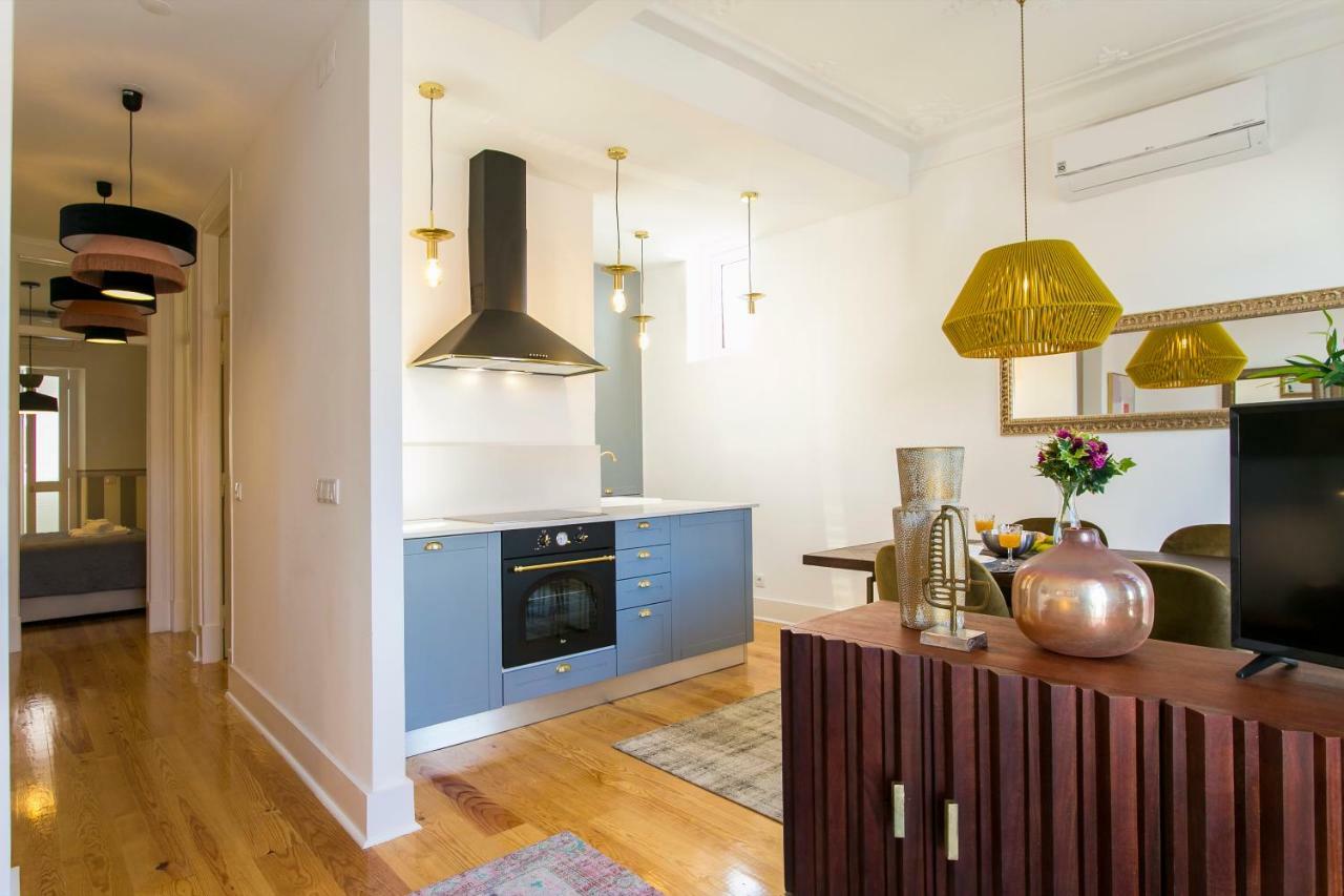 2 Beautiful Suites Upscale Flat Embracing Tejo! リスボン エクステリア 写真
